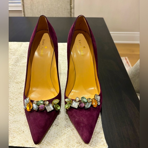 Very Elegant Kate Spade New York Suede Pumps; Size 8; Excellent Condition; - Picture 2 of 13